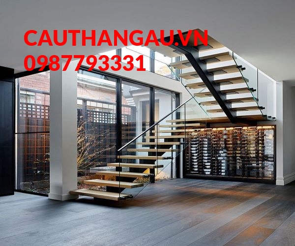 Cầu thang xương cá tạo điểm nhấn ấn tượng cho kiến trúc 